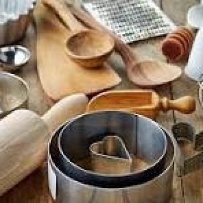 How to Use Cake Making Tools
